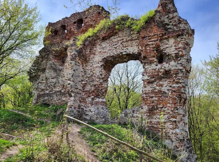 Ruiny zamku Esterki w Bochotnicy, Poland, Poland